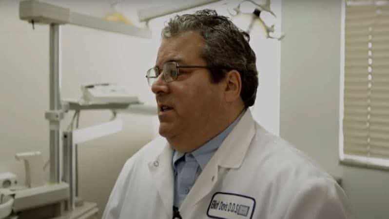 View featured articles published by Elliot Davis of The Manhattan Dentist. Includes news articles and Press Releases and Treatment Advice